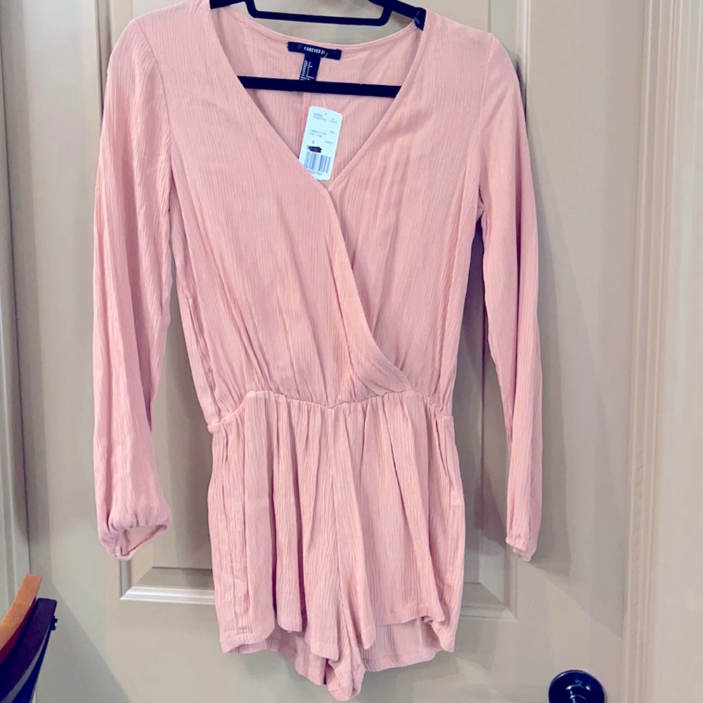 NWT Forever 21 romper- pink